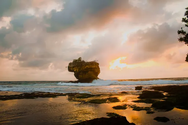 Serunya Berwisata ke 6 Pantai Terindah di Cianjur, Tak Boleh Dilewatkan!
